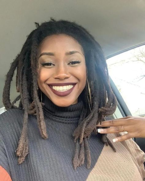 Freeform Dreads | 30 Styles to Keep You as Chill as Marley How To Start Dreadlocks, Dreads Black Women, Thick Dreads, Freeform Dreads, Women With Dreadlocks, Freeform Locs, Dyed Dreads, Style Examples, Dreads Styles For Women