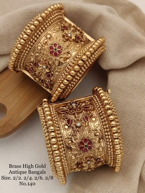 To buy whatsapp 9335835609 #highgoldbangle #goldbangle #kada Kada Designs Gold, Gold Bangle Watch, Traditional Bridal Jewelry, Marriage Jewellery, Bengali Saree, Wedding Jewelry Sets Bridal Jewellery, Hand Chain Jewelry, Unique Gold Jewelry Designs, Indian Wedding Jewelry Sets