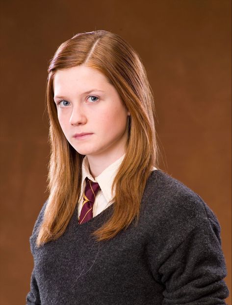 Bonnie Wright Harry Potter, Poster Harry Potter, Harry Potter Ginny Weasley, Harry Potter Ginny, Weasley Harry Potter, Weasley Family, Harry Potter Games, Harry Potter Background, Harry And Ginny