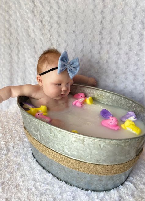 Easter Milk Bath, Easter Poses, Baby Easter Pictures, Baby Holiday Photos, 6 Month Baby Picture Ideas, Baby Tub, Easter Photoshoot, Easter Pictures, Easter Photos