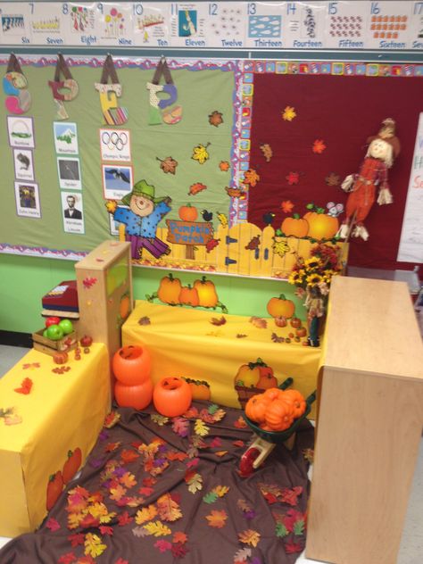 My pumpkin patch with a little bit of apple orchard thrown in for dramatic play :) Classroom Pumpkin Patch Ideas, Scarecrow Dramatic Play, Fall Harvest Dramatic Play, October Dramatic Play Center, Dramatic Play Activities Preschool, Fall Dramatic Play, Pumpkin Patch Dramatic Play, Apple Orchard Dramatic Play, Preschool Pumpkins