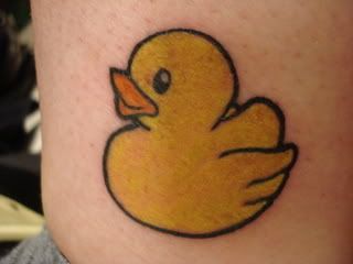 How much do you have to love rubber ducks to get one permanently tattooed on yourself? Rubber Duck Tattoo, Duck Tattoos, Crazy Tattoos, Small Girly Tattoos, Simple Tattoos For Guys, Dinosaur Tattoos, Lotus Tattoo, Large Tattoos, Baby Tattoos