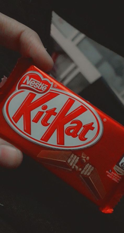 Kit Kat Chocolate Snapchat, Kit Kat Snap, Kitkat Snap, Chocolate Snapchat Story, Chocolate Snapchat, Green Tea Kit Kat, Kit Kat Chocolate, Meldi Maa, Kitkat Chocolate