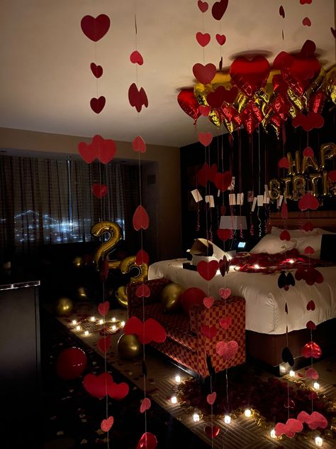 Day Room Decor, Treat Your Girl Right, Romantic Hotel Rooms, Romantic Room Surprise, Red Hotel, Valentines Day Romantic, Romantic Valentines Day Ideas, Valentine Backdrop, Romantic Room Decoration