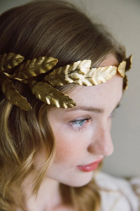 Wedding Colour Pallet, Laurel Leaf Crown, Sweet 16 Crowns, Laurel Wreath Crown, Headpiece Veil, Laurel Crown, Bride Head, Goddess Crown, Leaf Crown