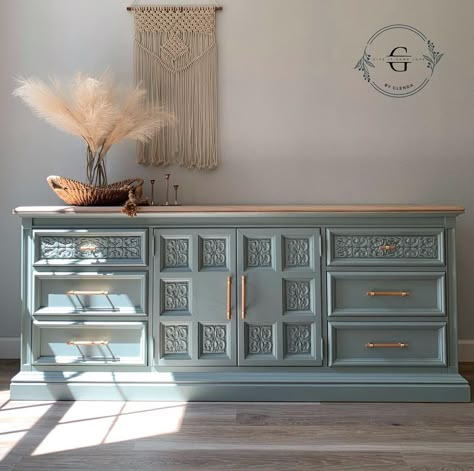 Trending Home Decor For 2024, Tan Wash, Furniture Makeover Inspiration, Vintage Furniture Makeover, Revamp Furniture, Refinishing Furniture Diy, French Style Furniture, Diy Furniture Renovation, Furniture Rehab