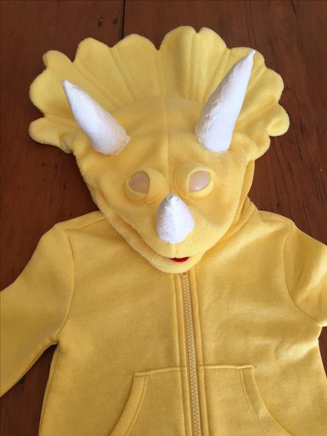 Diy toddler triceratops costume. Glow in the dark eyes. Yellow Diy Triceratops Costume, Triceratops Costume, Costumes Diy, Diy Toddler, Costume Diy, Dark Eyes, Diy Halloween Costumes, Diy Costumes, In The Dark