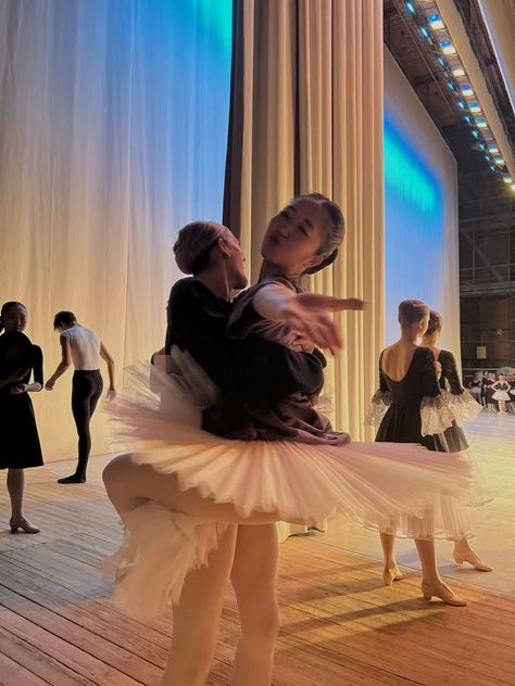 Ballet Class Aesthetic, Ballet Couple, Dancer Lifestyle, Ballet Pictures, Ballet Beauty, Ballet Inspiration, Ballet Photos, Dancing Aesthetic, Ballet Photography