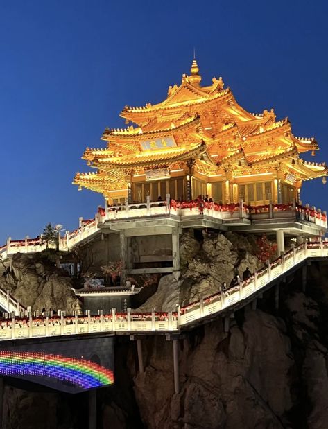 老君山 Laojun Mountain in China, Henan Province. Beautiful Traditional Chinese Temple. Rainbow Laojun Mountain, Chong Qing, China Aesthetic, China Travel Guide, George Melies, Chinese Temple, China City, Travel Moments, Chinese Architecture