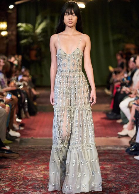 Cucculelli Shaheen, Runway Fashion Couture, Mode Inspiration, Event Dresses, Couture Dresses, Fancy Dresses, A Dress, Couture Fashion, Moda Operandi