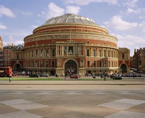 Royal Albert Hall     London...i saw Eric Clapton and The Cowboy Junkies perform here.  it's beautiful inside and out! The Royal Albert Hall, London Attractions, Kensington Gardens, Decorative Plaster, London Map, Livingstone, Kensington Palace, Royal Albert Hall, England And Scotland