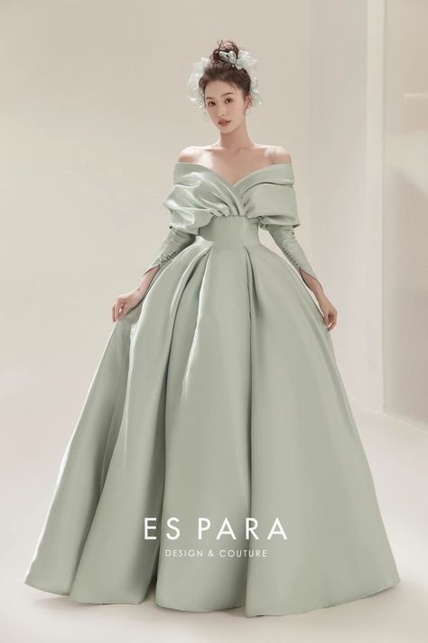 Princess Dress Fairytale, Gaun Koktail, Classy Wedding Dress, Gowns Dresses Elegant, Design Fails, Cute Dress Outfits, Elegant Dresses Classy, Princess Ball Gowns, Korean Fashion Dress