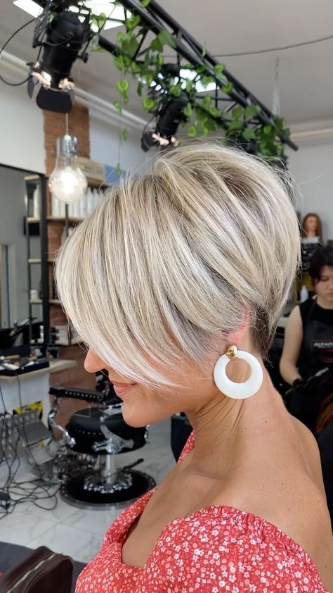 Woman Mullet, Short Platinum Blonde Hair, Girl Mullet, Hair Mullet, Dark Roots Blonde Hair, Pixie Haircut For Thick Hair, Short Hair Undercut, Messy Short Hair, Blonde Pixie Haircut