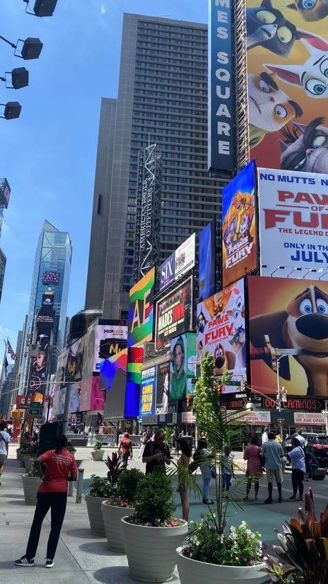 New York Daytime Aesthetic, New York Aesthetic Daytime, Time Square New York Photography, New York Times Square Aesthetic, Time Square New York Aesthetic, Nyc Times Square Aesthetic, Times Square Aesthetic, New York City Broadway, New York City Times Square