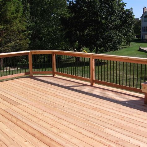 Wood Deck Designs Railing, Cedar Deck Railing Ideas, Cedar Deck Railing, Deck Update, Red Cedar Deck, Cedar Decking, Wood Deck Designs, Cedar House, Wood Decks