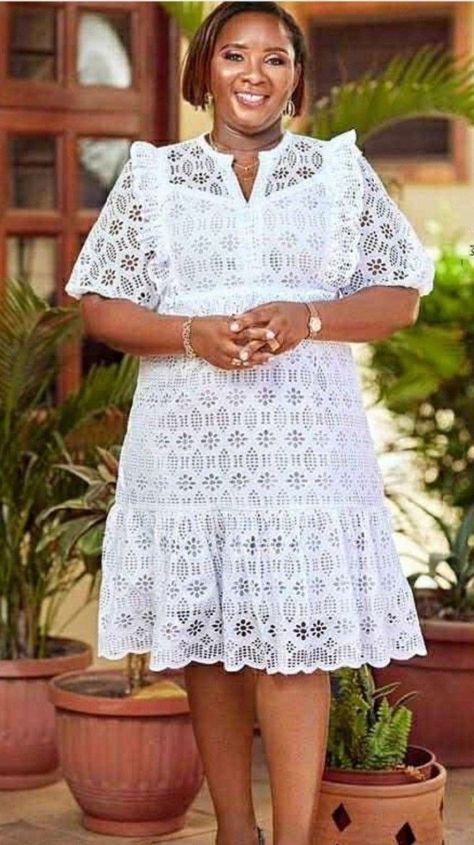 Short Gowns Lace Styles, African White Lace Dress, Short Gown Styles For Lace, Short White Gown, White Short Gown, White Lace Dress Styles Ghana, Short English Gown Styles, White Lace Dress Styles, White Short Lace Dress