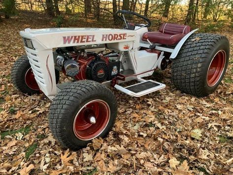 Lawn Mower Go Kart, Rc Lawn Mower Diy, Race Mower, Cool Go Karts, Racing Mower, Custom Go Karts, Racing Mower Build, Lawn Mower Racing, Go Kart Designs