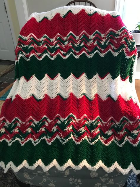 HANDMADE WARM & SNUGGLY Christmas Afghan - Etsy UK Crochet Patchwork Blanket, Crochet Ripple Afghan Pattern, Ripple Afghan Pattern, Crochet Ripple Afghan, Crochet Quilts, Christmas Afghan, Christmas Crochet Blanket, Ripple Afghan, Confection Au Crochet