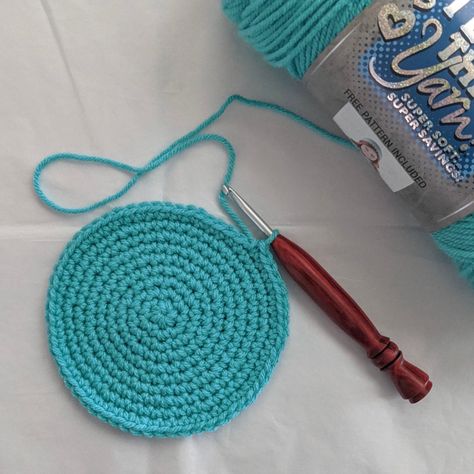 Table Runner Patterns, Crochet Circle Pattern, Crochet Queen, Crochet Flats, Crochet Toys Free Patterns, Crochet Classes, Crochet Rug Patterns, Perfect Circle, Crochet Motif Patterns