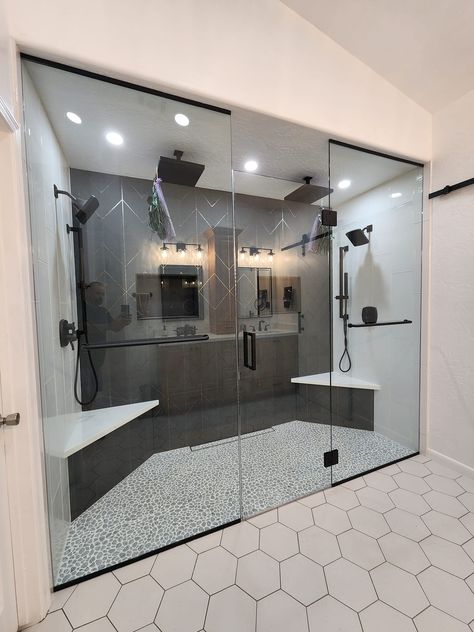 Shower Door Floor To Ceiling - Top Notch Shower Doors Double Shower With Bathtub, Small Double Shower Master Bath, Big Double Shower Ideas, His Her Shower Master Bath, Big Stand Up Showers, Modern Farmhouse Bathroom Master, Shower Multiple Heads, Open Floor Bathroom, Tv In Shower Master Bath