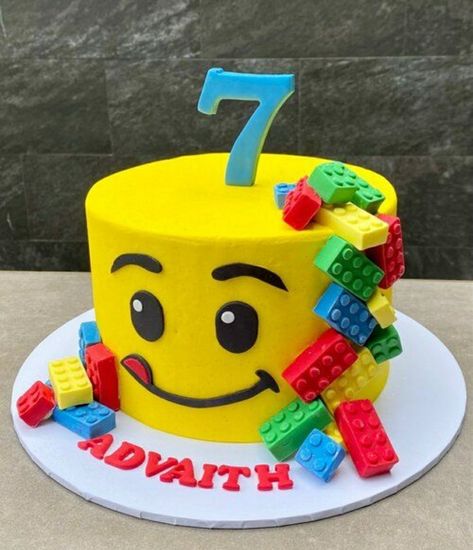 Easy Lego Cake Ideas, Lego Cupcake Cake, 6 Year Birthday Cake For Boy, Lego Cake Ideas Birthday, Cake For 6 Year Boy, Lego Cake Design, Lego Cakes For Boys, Legos Cake, Lego Cake Ideas