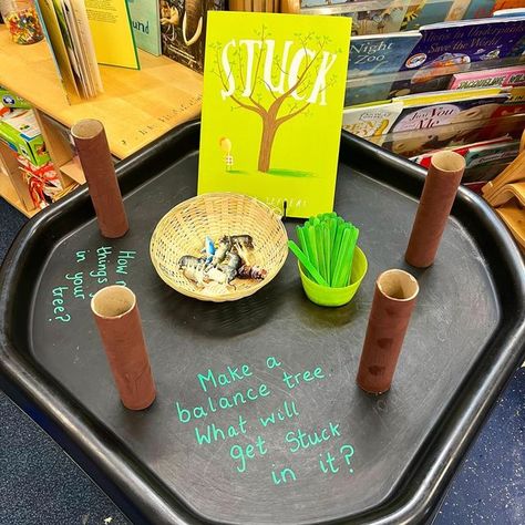 Lauren 🌻 on Instagram: "🌳 Problem Solving 🌳 A little problem-solving tuff tray this week, based on our drawing club text ‘Stuck’ by @oliverjeffers . Can you make a tree using the tubes and lolly sticks? What can you get stuck in your tree? 🌳 Again, this was a really simple setup - just some painted brown tubes, green lolly sticks and some small small-world animals! #teacher #ukteacher #primaryteacher #teachergram #teachersofinstagram #earlyyears #earlyyearsteacher #eyfs #eyfsteacher #recep Around The World Eyfs Activities, Year 2 Tuff Tray Ideas, Eyfs Stem Activities, Kindergarten Provocations, La Activities, Preschool Language Arts, Finger Gym, Literacy Activities Preschool, Preschool Room