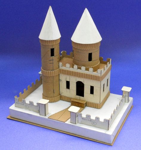 Building A Castle For School Projects, Build A Castle For School Projects, Diy Castle Project For School, Diy Castle School Project, Stone Keep Castle Model Project, Castle Project, Cardboard Castle, Easy Model, Castle Tower