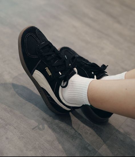 Puma Club 5v5 Outfit, Puma Shoes Aesthetic, Cute Clothing Stores, High Heel Sneakers, Vintage Sneakers, Shoe Inspo, Aesthetic Shoes, Fashion Attire, Clothing Stores