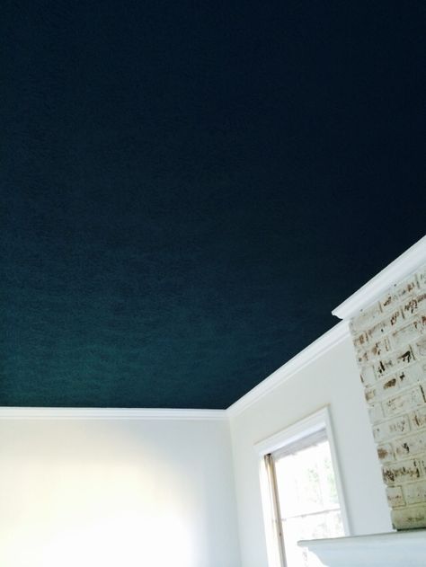 Benjamin Moore: Pacific Sea Teal http://www.benjaminmoore.com/en-us/paint-color/pacificseateal Teal Ceiling, Teal Accent Walls, Blue Ceiling, Porch Bar, Teal Bedroom, Blue Ceilings, Side Porch, Green Rose, Living Room Style