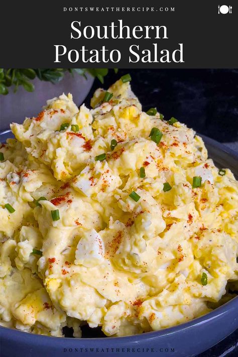 Southern potato salad in a bowl garnished with chives and paprika. Recipe For Potato Salad, Dill Relish, Grill Nation, Succotash Recipe, Sweet Pickle Relish, Southern Style Potato Salad, Best Potato Salad Recipe, Potatoe Salad, Southern Potato Salad