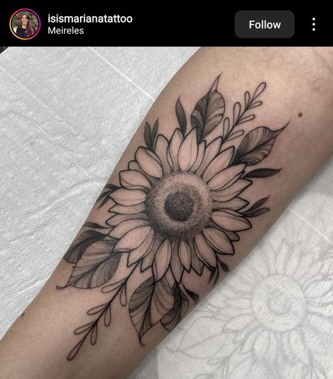 Chocolate Sunflower Tattoo, Lovecraft Monsters, 30 Tattoo, Mama Tattoo, Flower Reference, Flower Tattoo Ideas, Sweet Tattoos, Sunflower Tattoos, Armour Women