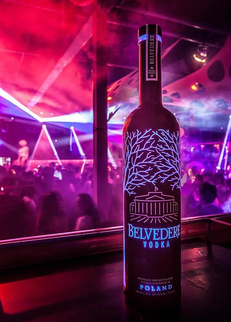 Belvedere Vodka Introduces Midnight Saber Bottle Alchole Bottle, Luxury Vodka, Drinks Vodka, Belvedere Vodka, Halloween Led Lights, Rauch Fotografie, Beer Advertising, Hypebeast Wallpaper, Object Photography