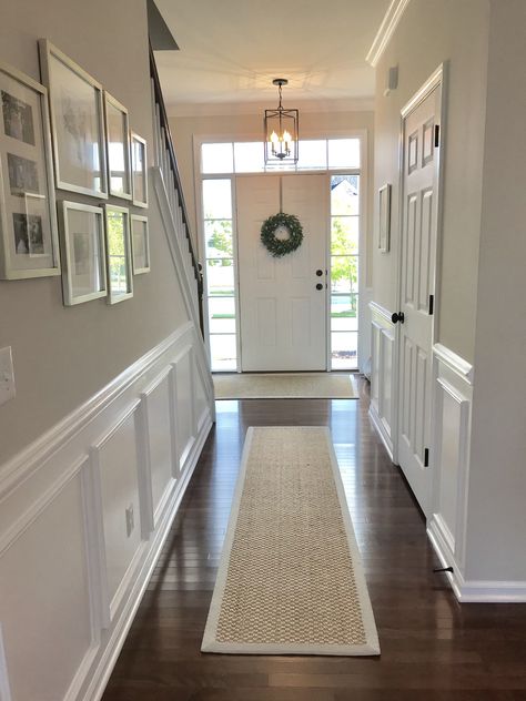 Entryway Wall Color, Wall Color Ideas, تحت الدرج, Entrance Hall Decor, Edgecomb Gray, Front Hallway, White Wainscoting, Narrow Hallway Decorating, Interior Design Per La Casa