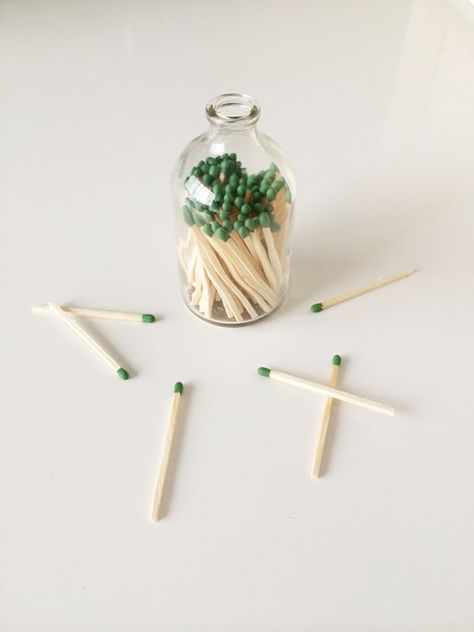 Yup, I know. It looks like I just plopped some matchsticks in a glass bottle and called it a... Match Holder With Striker, Matchstick Holder, Art Design Inspiration, Match Jar, Match Holder, Diy Office, Diy Holder, Craft Stuff, Clever Ideas