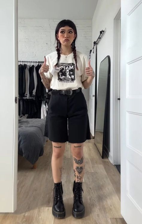 Emo Tiktok, Summer Goth Outfits, Modern Grunge, Alt Grunge, Casual Goth, Alt Outfits, From Tiktok, Goth Style, Summer Outfit Ideas