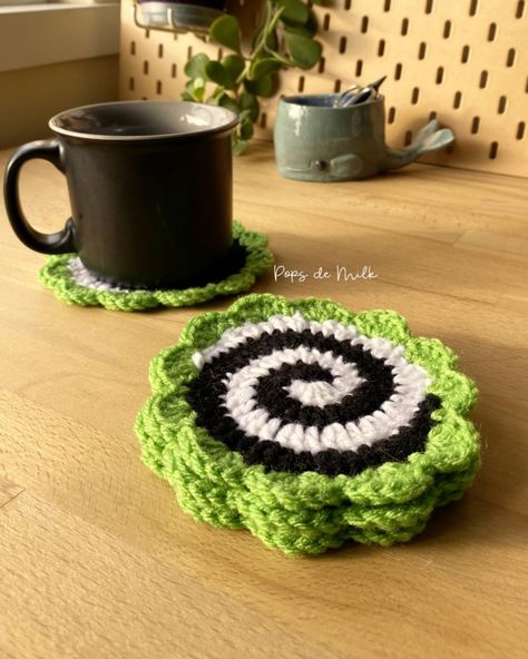 Disney Crochet Coasters Free Pattern, Fall Crochet Projects To Sell, Crochet Spiral Coaster, Crochet Fall Ideas Free, Goth Crochet Accessories, Halloween Coasters Crochet Free Pattern, Halloween Crochet Coasters Free Pattern, Free Halloween Crochet Patterns Easy Crochet, Fall Crochet Craft Fair Ideas To Sell