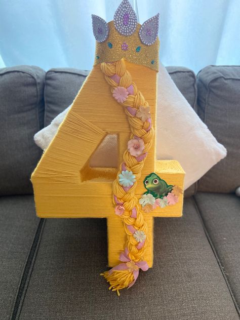 Rapunzel Themed Birthday Party Decor, Rapanzul Birthday Party, Tangled Birthday Party Decorations Diy, Rapunzel 3rd Birthday Party, Rapenzul Birthday Party, Tangled 3rd Birthday Party, Rapunzel Birthday Party Decorations Diy, Tangled 1st Birthday Party, Tangled Bday Party Ideas