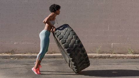 Tire Workouts: The Best Exercises to Get a Hardcore Workout Tire Flipping Workout Benefits, Tire Exercises Fitness Workout, Tire Flipping Workout, Tire Exercises, Tire Workout, Conditioning Training, Hardcore Workout, Reps And Sets, Health Fitness Nutrition