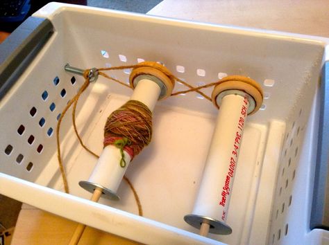 DIY Tensioned Lazy Kate...It's not pretty, but it should work well for drop spindle plying! Knitting Projects Sweaters, Trip To Alaska, Yarn Tools, Bunny Quilt, Spinning Wool, Drop Spindle, Spinning Yarn, Spinning Fiber, Yarn Diy