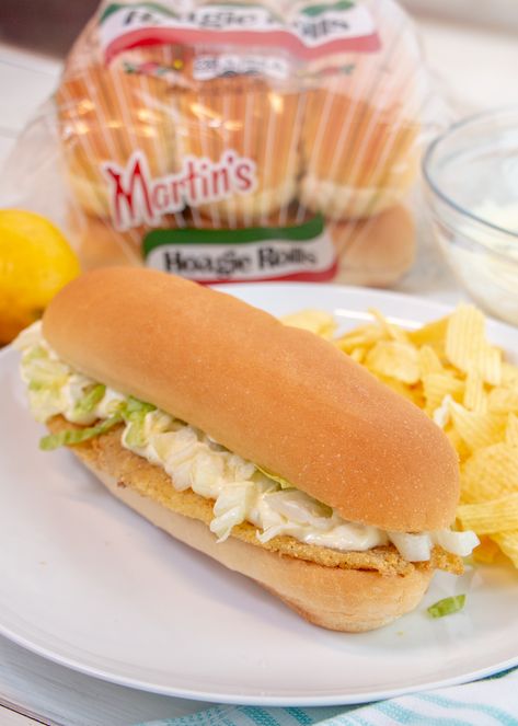 These Baked Fish Hoagies are made with flounder, served with homemade tartar sauce and shredded lettuce make a wonderfully filling lunch or dinner option! Since it's fishing season, try using fresh flouder. Gyro Recipes, Flounder Fish, Gyro Recipe, Homemade Tartar Sauce, Potato Rolls, Hoagie Rolls, Filling Lunch, Potato Roll, Sandwich Wraps