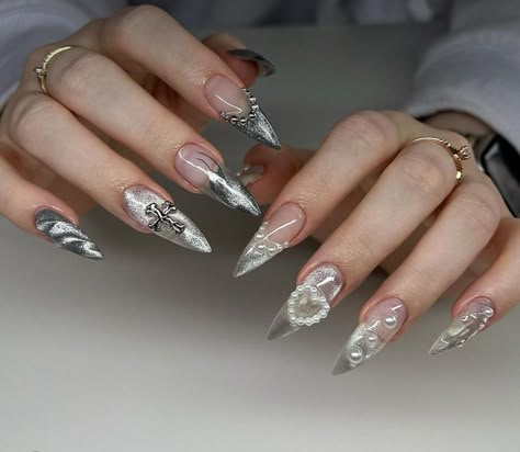 Art Deco Nails, Bday Party Theme, Simple Gel Nails, Cat Eye Nails, Color Stone, Pretty Acrylic Nails, Stiletto Nails, Nails Nailart, Nail Artist