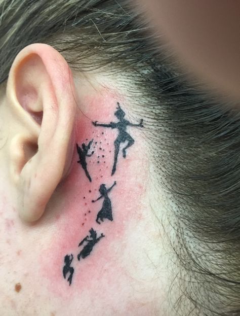 Peter Pan shadow tattoos #peterpan #wendy #me #tinkerbell #tattoo #peterpantattoo Peterpan Tattoo, Disney Inspired Tattoos, Peter Pan Tattoo, Element Tattoo, Science Tattoos, Behind Ear Tattoos, Shadow Tattoo, Hp Tattoo, Harry Potter Tattoos