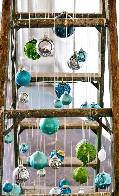 Wood Ladder Christmas Tree, Step Ladder Christmas Tree, Wooden Ladder Christmas Tree, Christmas Ladder Decorations, Ladder Christmas Tree Ideas, Christmas Ladders Ideas, Christmas Tree Ladder, Tree Ladder, Ladder Tree