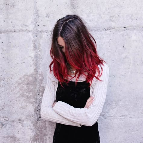 Red Hair Tips, Red Ombre Hair, Red Curls, Black Curls, Tumblr Hair, Red Ombre, Hair Color Highlights, Trendy Hair Color, Ombre Hair Color