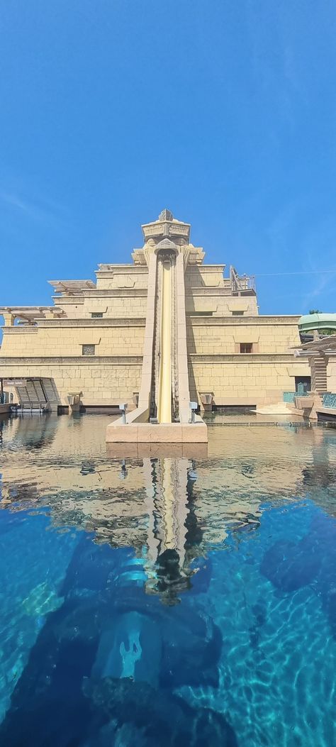 Atlantis Waterpark Dubai Romantic, Water Park Dubai, Dubai Helicopter, Dubai Landmarks, Atlantis Aquaventure, Vacation Dubai, Dubai Nightlife, Dubai Attractions, Dubai Beach