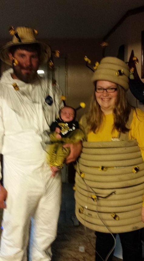 We are the bee family my (Hayley) costume is made from pipe insulation we hot glued them together and painted it brown we took little Pom Pom balls and made bees and made the top with little bees. For the bee keeper we used a plastic suit from sanitation and used mesh on a hat … The Bee Family, Halloween Costume Cute, Family Halloween Costume, Pom Pom Balls, Bee Family, Bee Costume, Pipe Insulation, Bee Keeper, Family Halloween Costumes