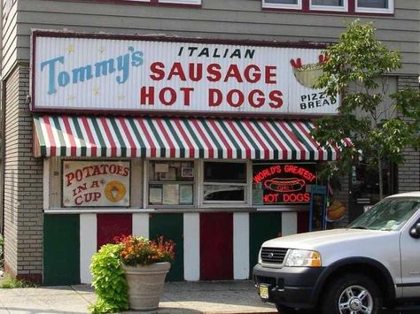 Hot Dogs Grilled, Vintage New Jersey, Old Fashioned Photos, Elizabeth New Jersey, Dog Bread, Fast Food Restaurants, Best Fast Food, Italian Deli, Hot Dog Stand