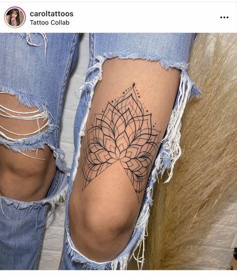 Tattoos Over The Knee, Tattoo On Front Of Ankle, Womens Knee Tattoo Ideas, Flower Tattoo Above Knee, Womens Above Knee Tattoo, Top Of Knee Tattoo Women, Mandala Knee Tattoos Women, Dainty Knee Tattoo, Tattoo Knee Woman