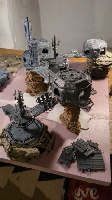 Necromunda Ash Wastes Terrain, Ash Wastes Necromunda, Ash Wastes Terrain, Votann League, Warhammer Table, Gaslands Inspiration, Ash Wastes, 40k Scenery, Scenery Ideas