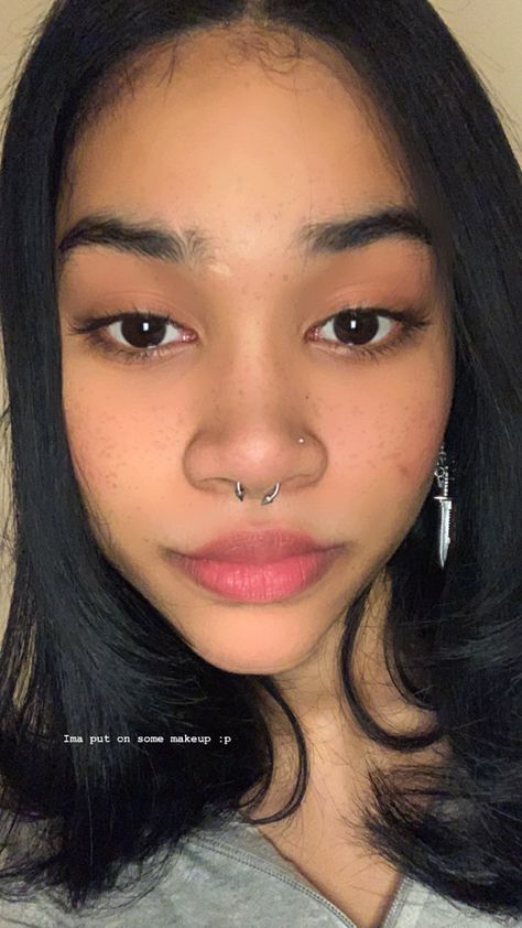 Wide Nose Piercing, Nose Piercing And Septum Combo, Septum Piercing With Nose Stud, Nose Piercing Combos, Girls With Nose Piercing, Small Septum Piercing, Small Septum, Jewelry Combo, Septum Nose Piercing